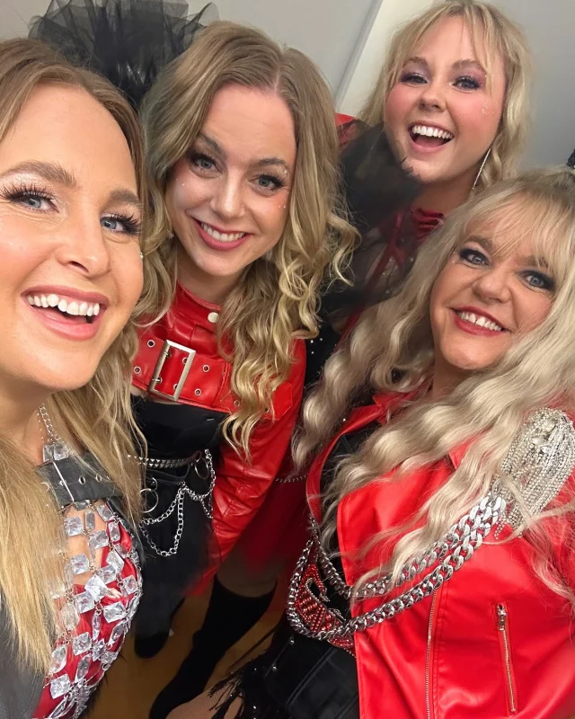 Och där var sista julshowen gjord! Tack för fyra underbara AFTER SKI-helger! 😍🎤🎉⛷️🪩